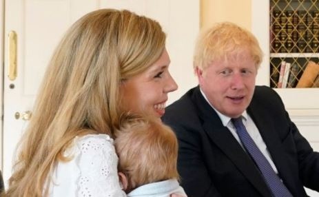 Британският премиер Борис Джонсън и съпругата му Кари очакват второ